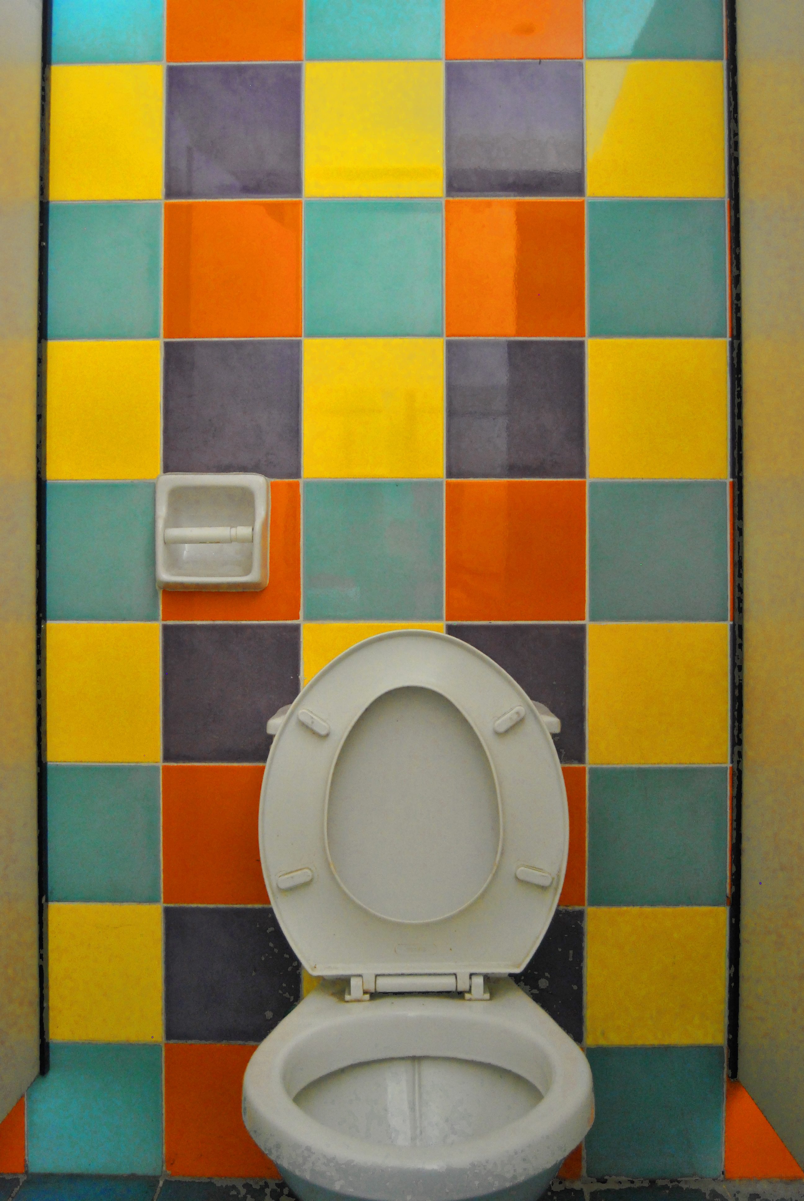 Wszystkie kolory tęczy czyli o współczesnych łazienkach